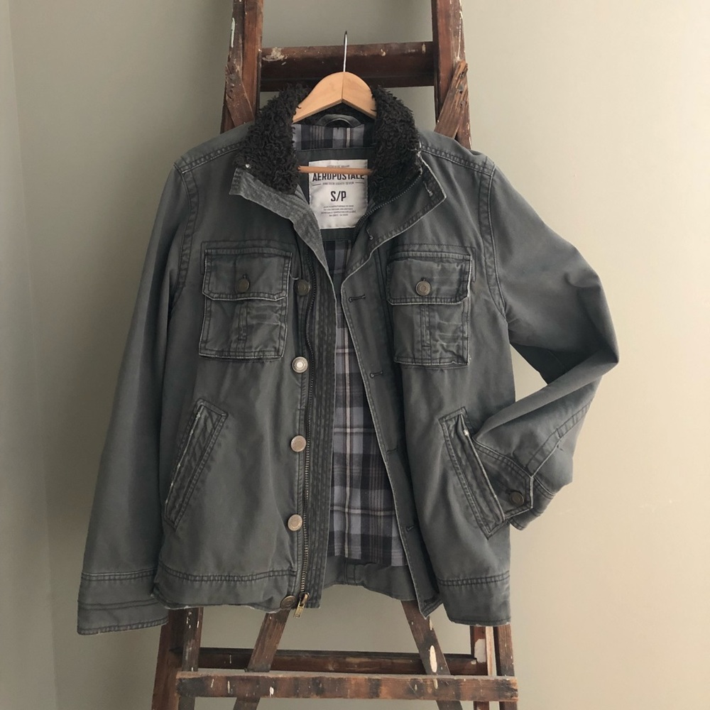 Women’s small jacket.